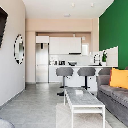 Snug By Zoia Living Apartment Athena Bagian luar foto