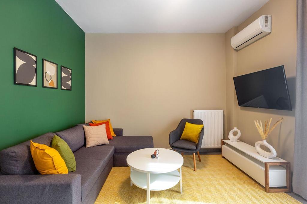 Snug By Zoia Living Apartment Athena Bagian luar foto