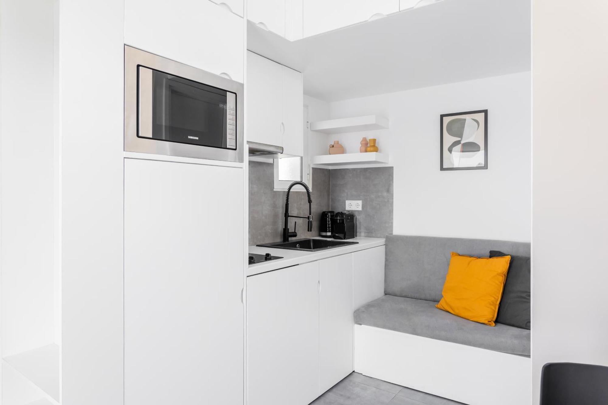 Snug By Zoia Living Apartment Athena Bagian luar foto