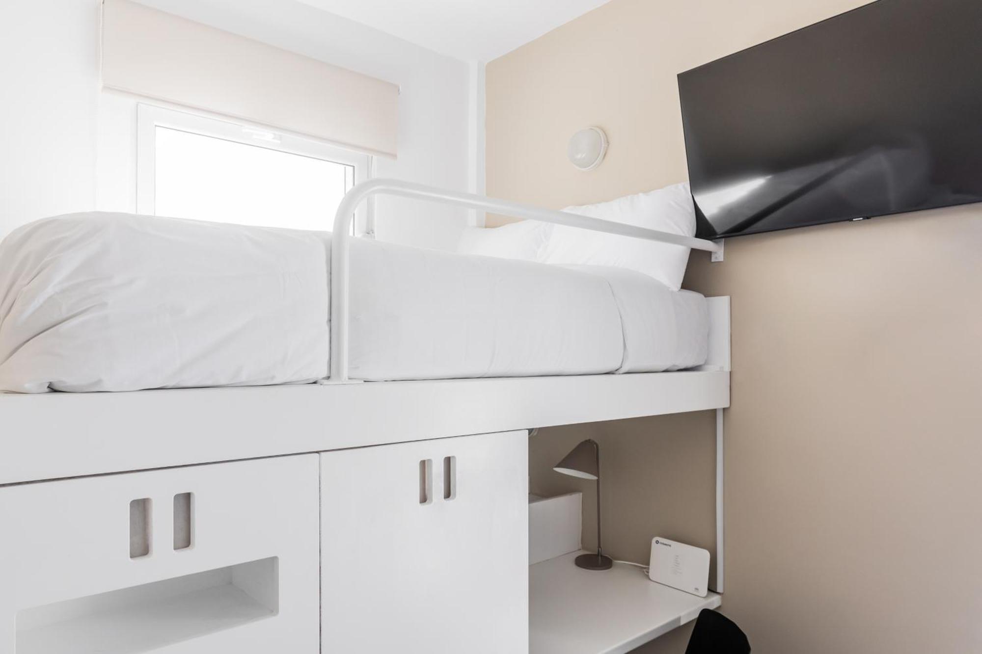 Snug By Zoia Living Apartment Athena Bagian luar foto