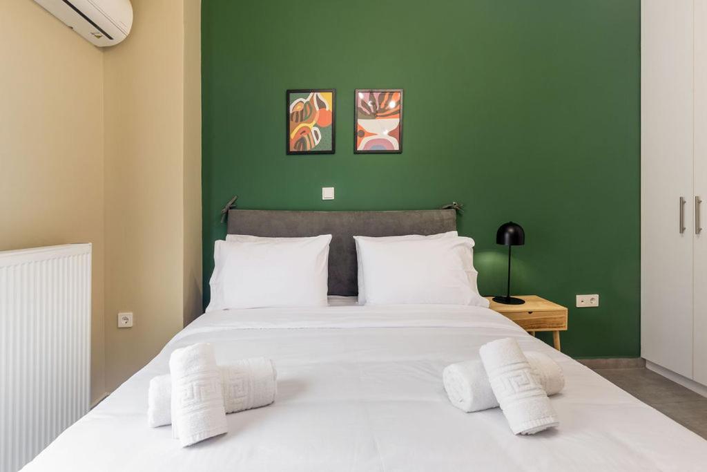 Snug By Zoia Living Apartment Athena Bagian luar foto
