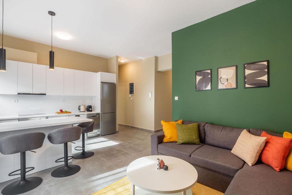 Snug By Zoia Living Apartment Athena Bagian luar foto