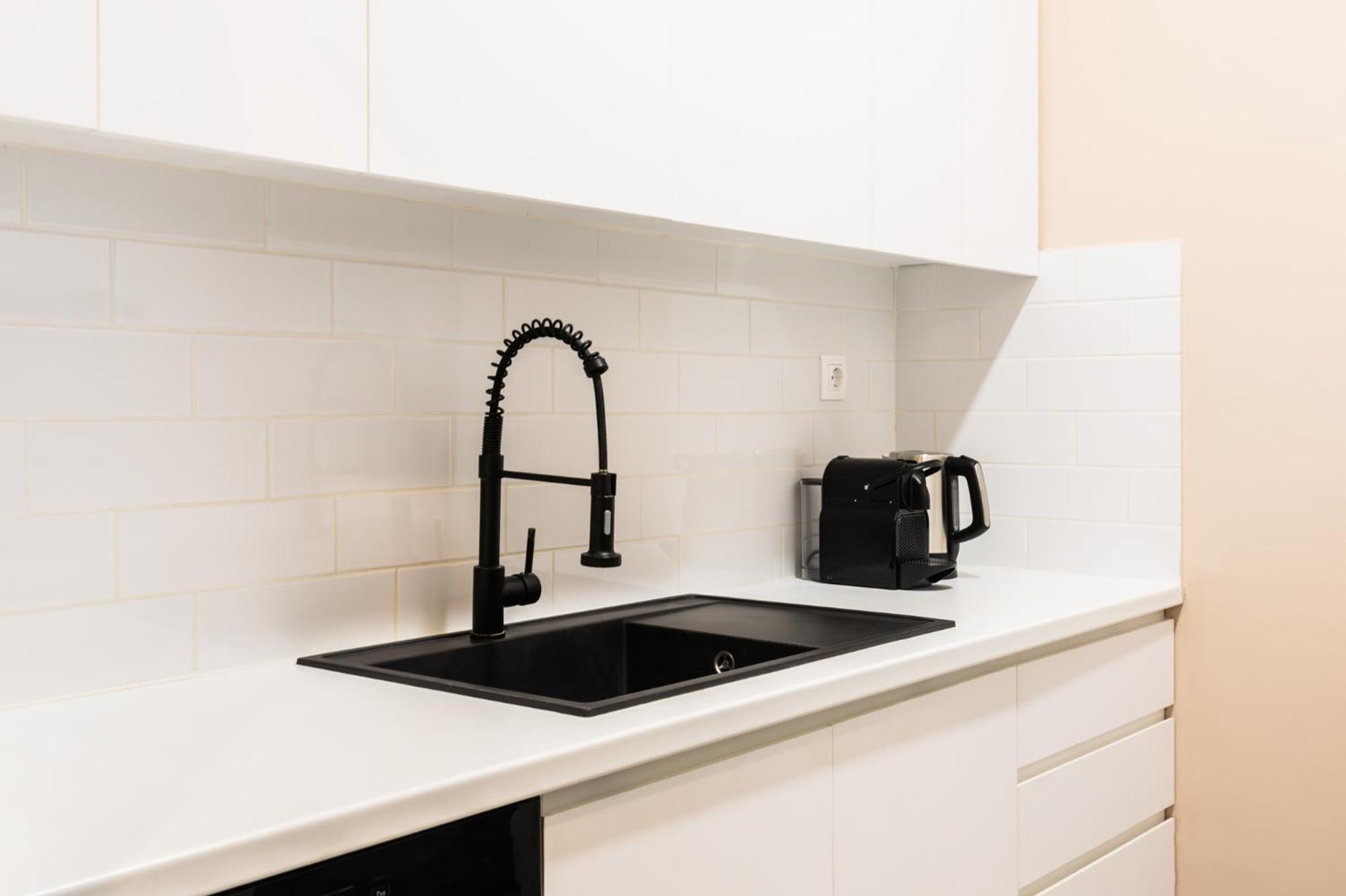 Snug By Zoia Living Apartment Athena Bagian luar foto