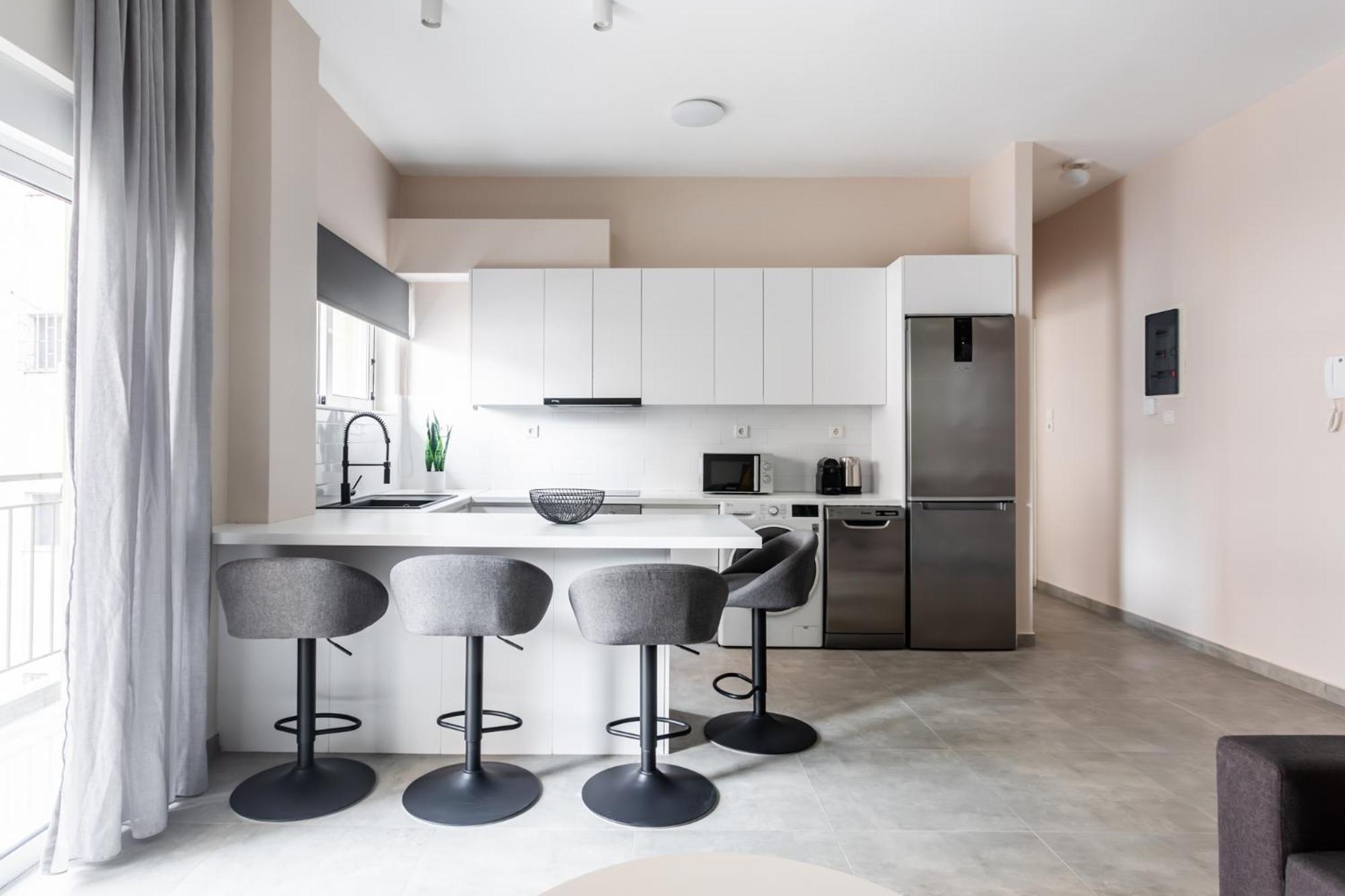 Snug By Zoia Living Apartment Athena Bagian luar foto